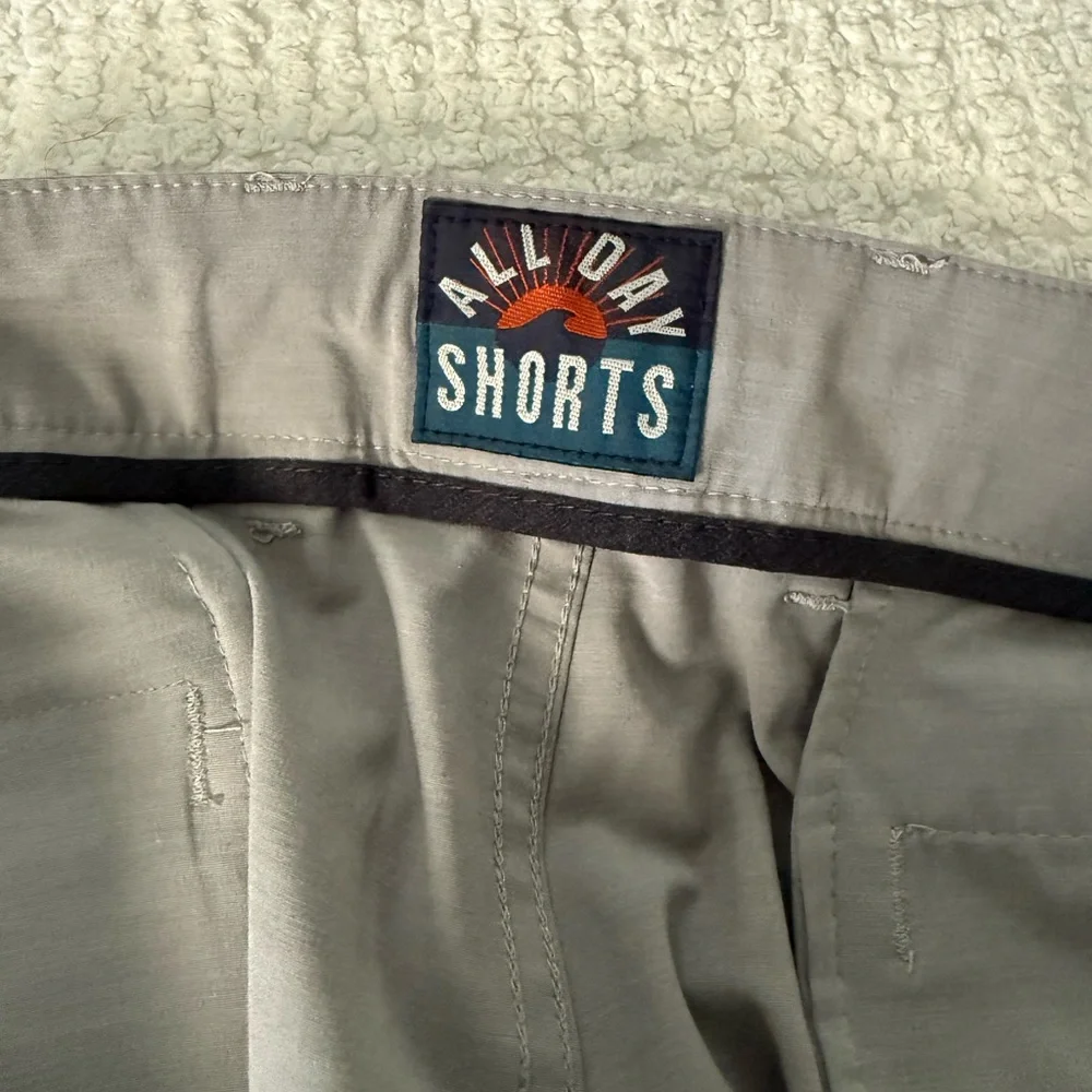 Faherty Men's Gray Flat-Front Performance Shorts